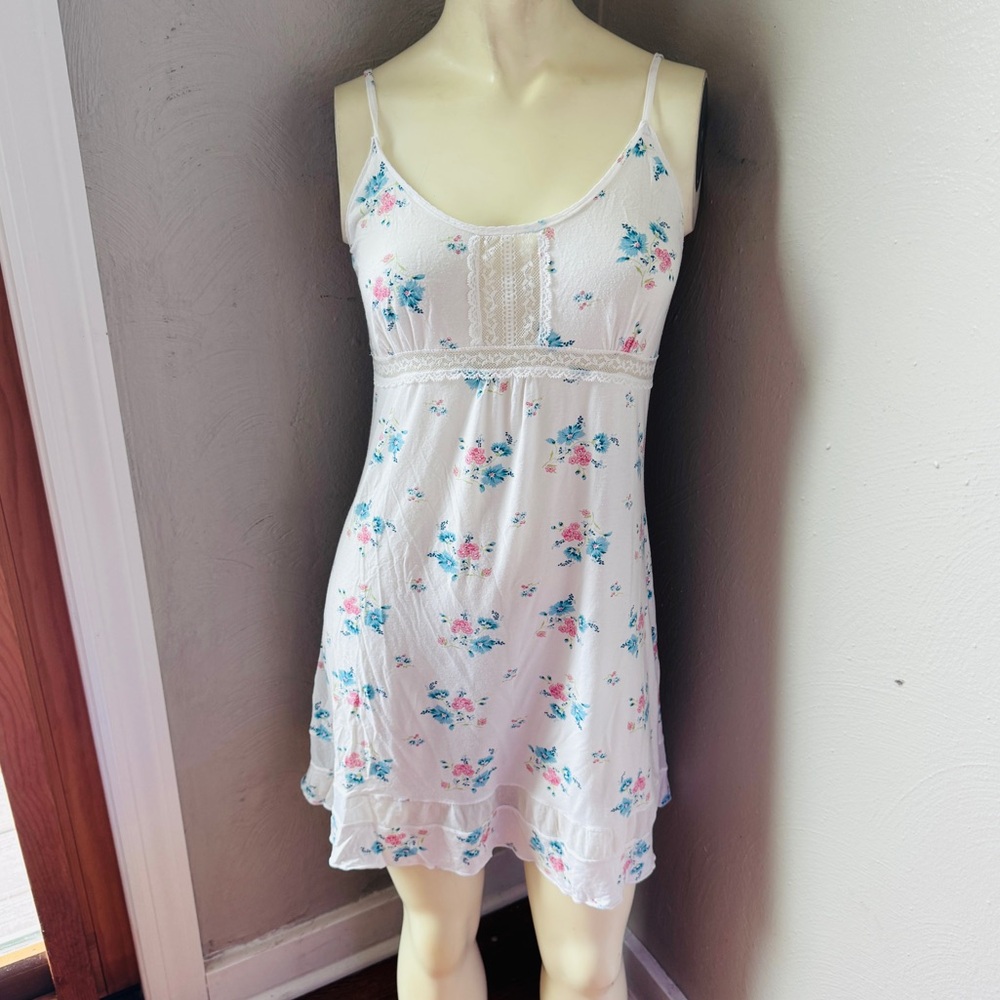 Victoria's Secret angels nighty size small